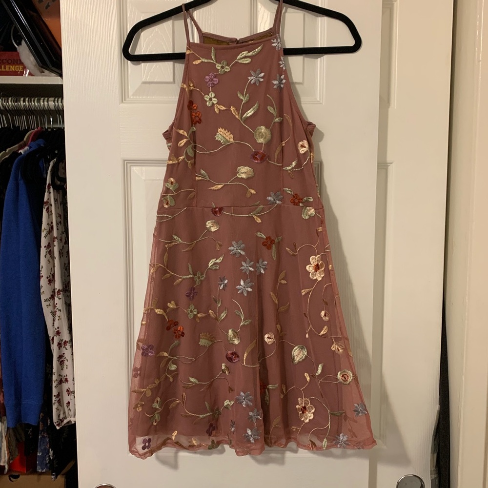 Pretty flower embroidered dress